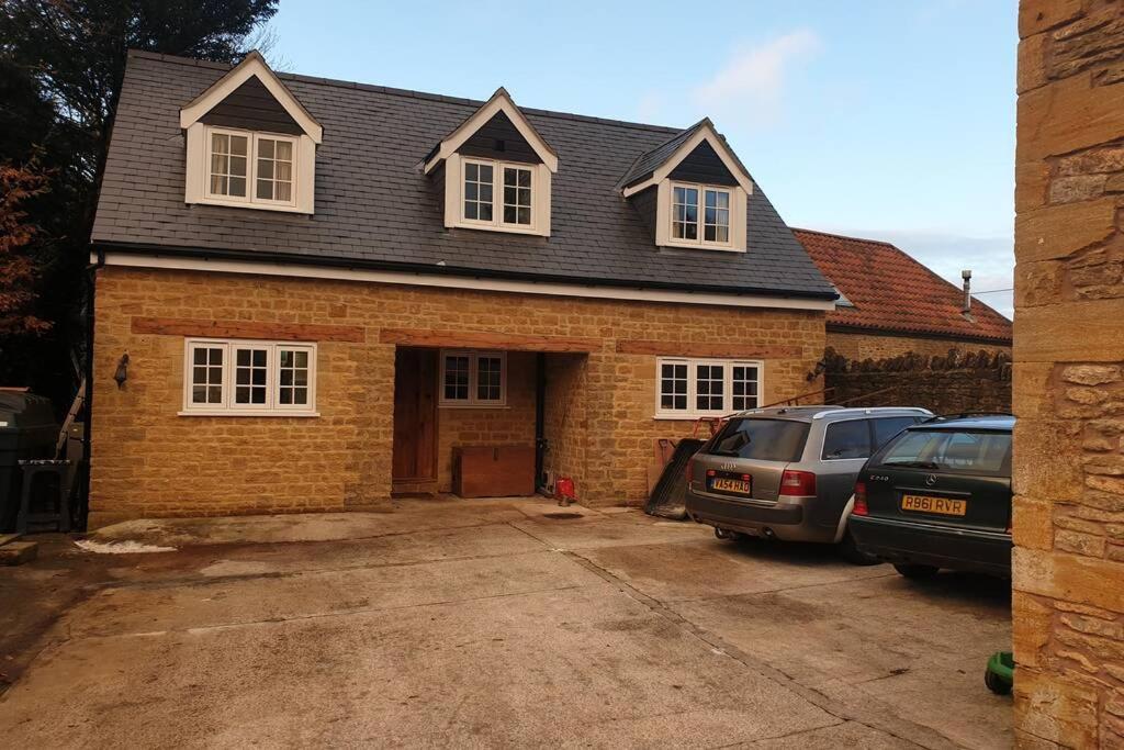 Traditional Coach House In Rural Private Estate. Yeovil Kültér fotó